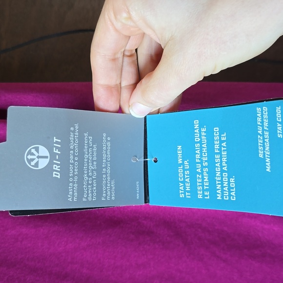 Nike Women's Magenta Long Sleeve Tee, Size Small, New With Tags - Picture 7 of 10